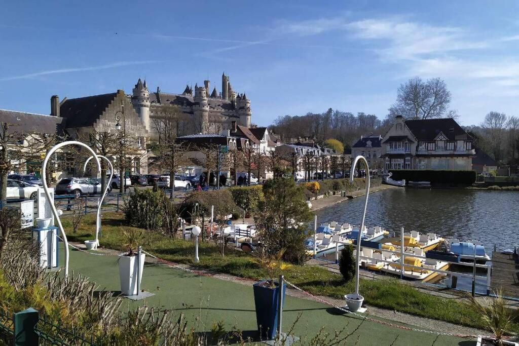 Appartement Vintage Avec Vue Sur Le Chateau Pierrefonds Exterior foto